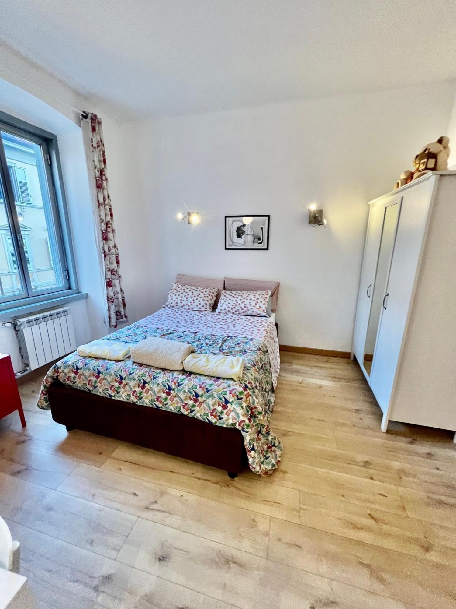 Alla Scalinata Del Teatro Rossetti Confort Suites Parcheggio Trieste Eksteriør billede